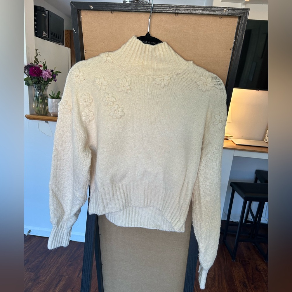 Jessica Simpson Cream Floral Turtleneck Sweater